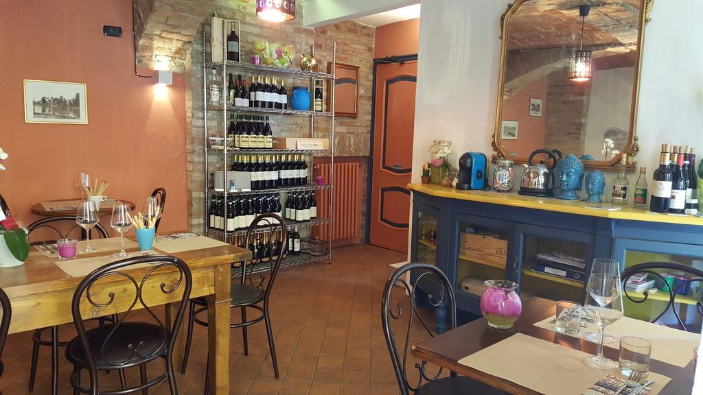 Easy Cosi Affittacamere Barolo Exterior foto
